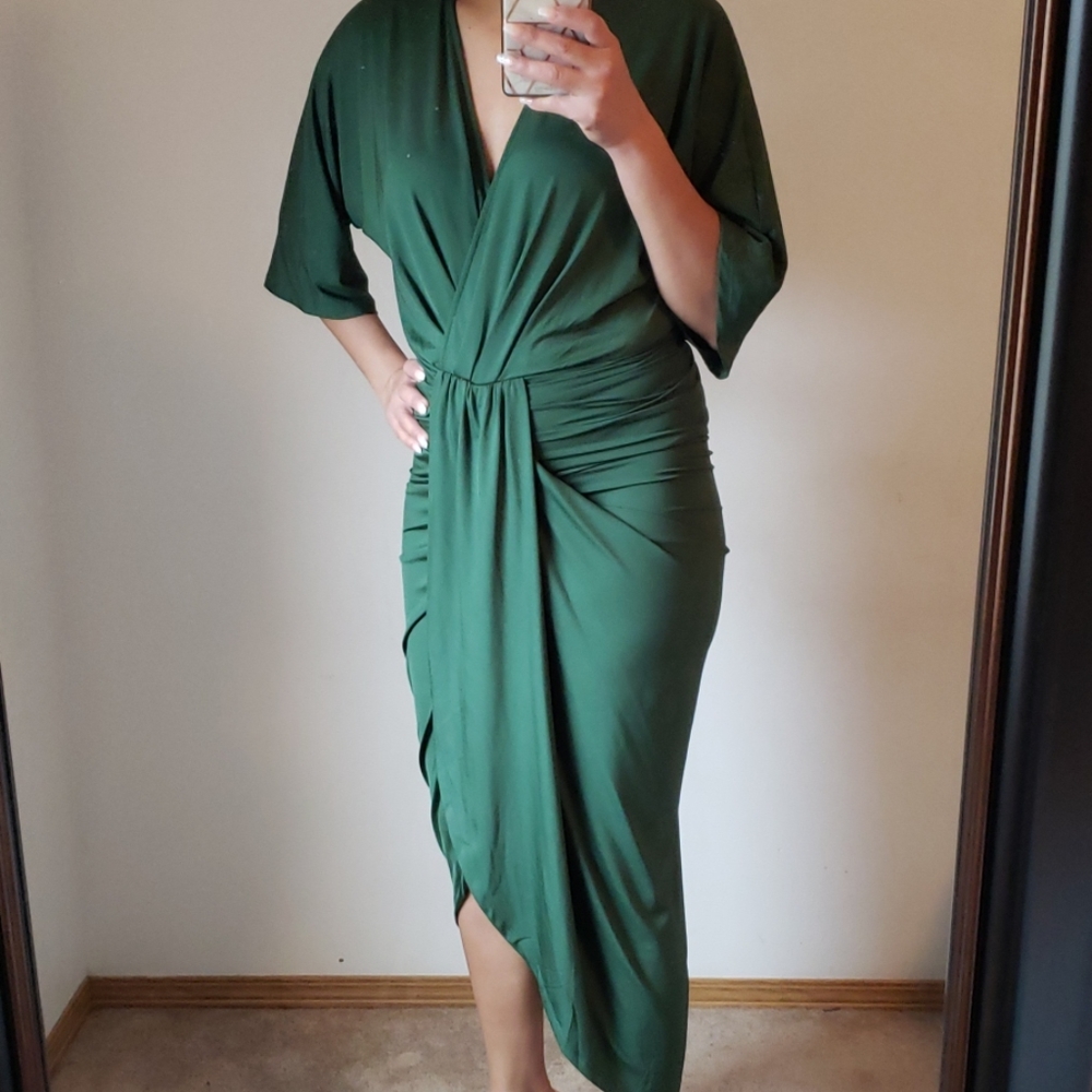Green dress - Picture 3 of 6